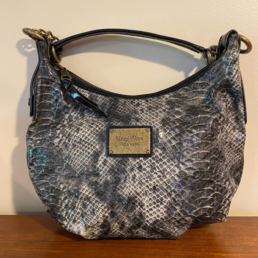 NWOT Simply Vera by Vera Wang vegan snake skin shoulder bag no callouts 9” x 11”